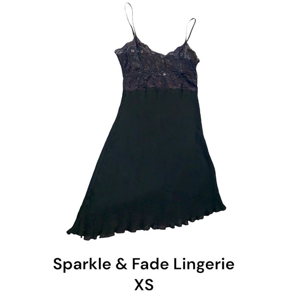 XS SPARKLE & FADE BLACK LINGERIE DRESS SPAGHETTI STRAPS WITH LACE TOP AND SKIRT - Picture 1 of 5